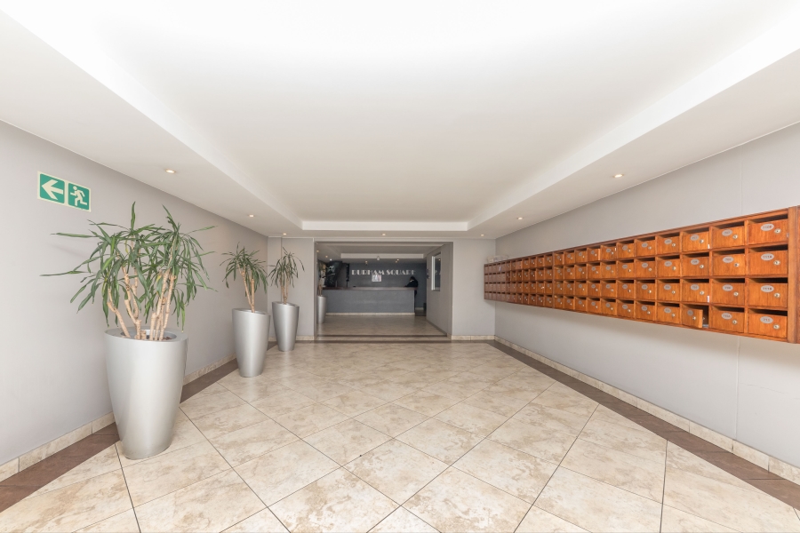 1 Bedroom Property for Sale in Salt River Western Cape